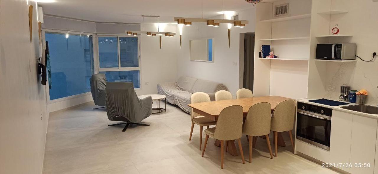 Nitsa Sea View Luxurious Apartment Netánja Kültér fotó